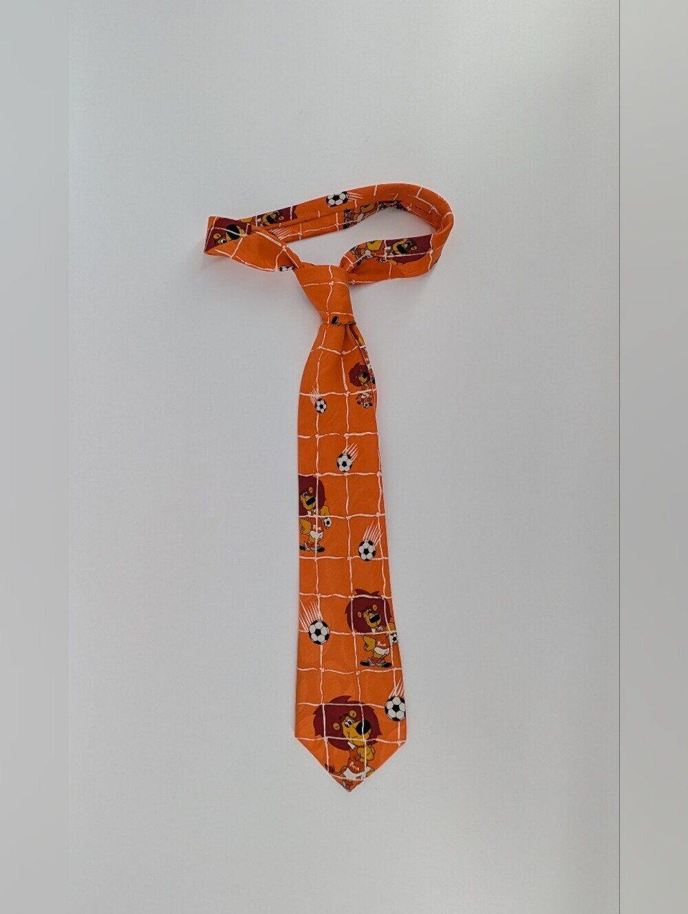 1993 KNVB The Road To Wembley Orange Soccer Print Men's Tie